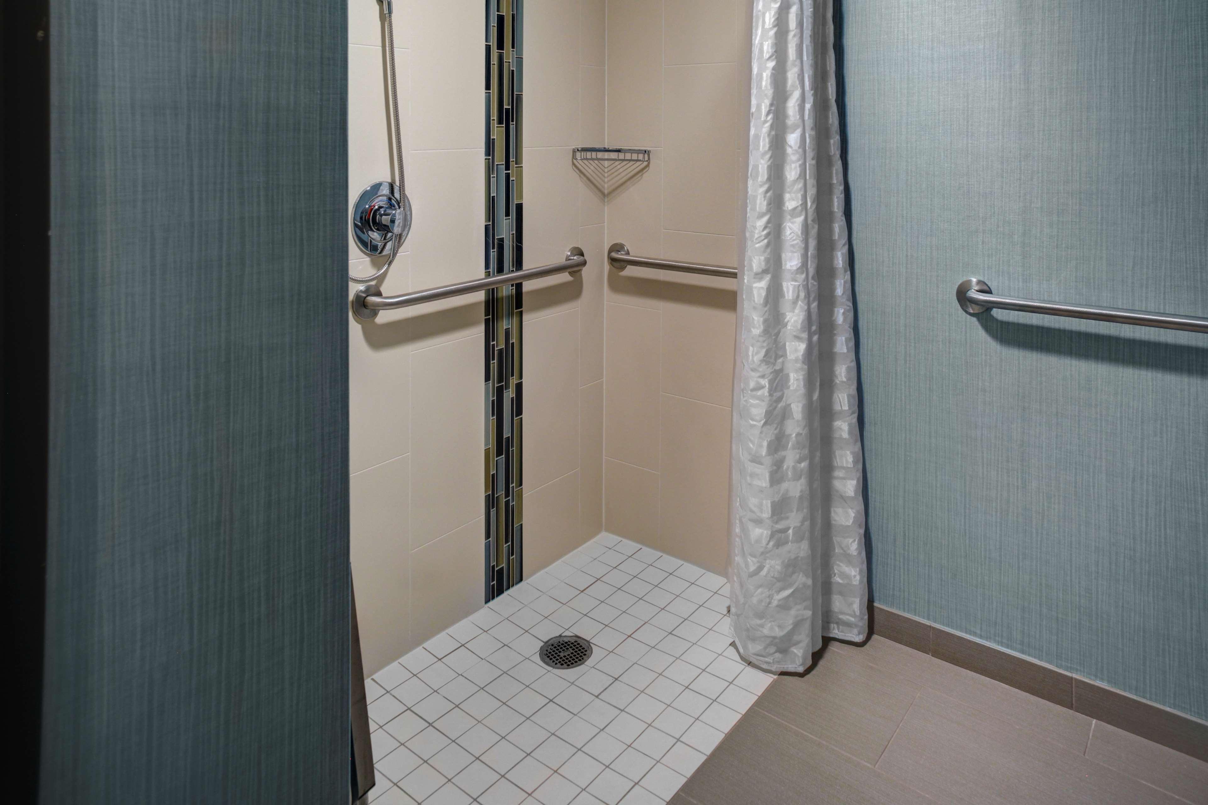 Hyatt Place Топика Экстерьер фото